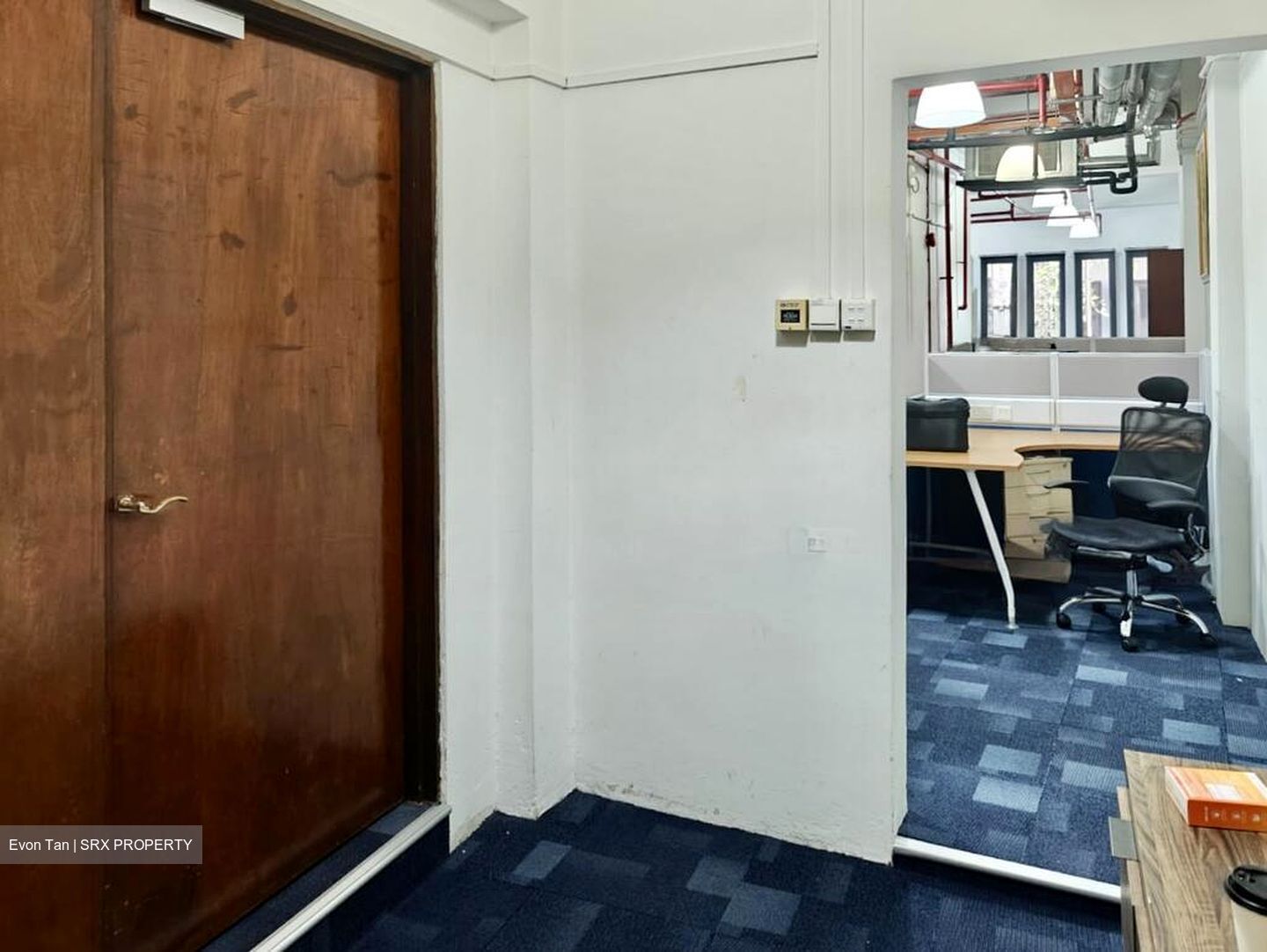 Far East Square (D1), Office #569581291
